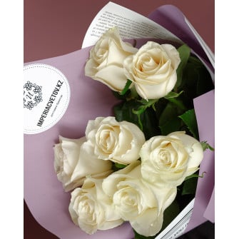 Букет из 7 белых роз